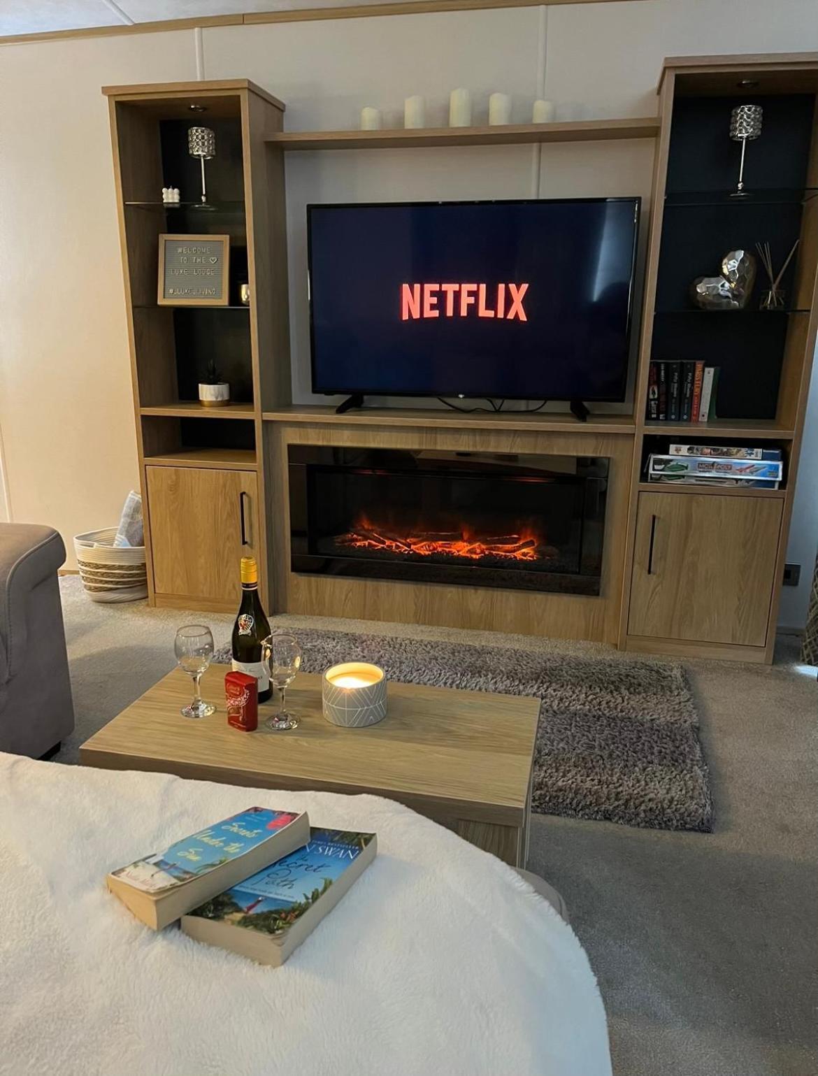 The Luxe Lodge, Skipsea Sands Bridlington Ulrome Bagian luar foto